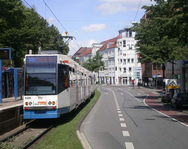 Foto van MoBiel Stadtbahnwagen M/N 8 586 Tram door Perzik