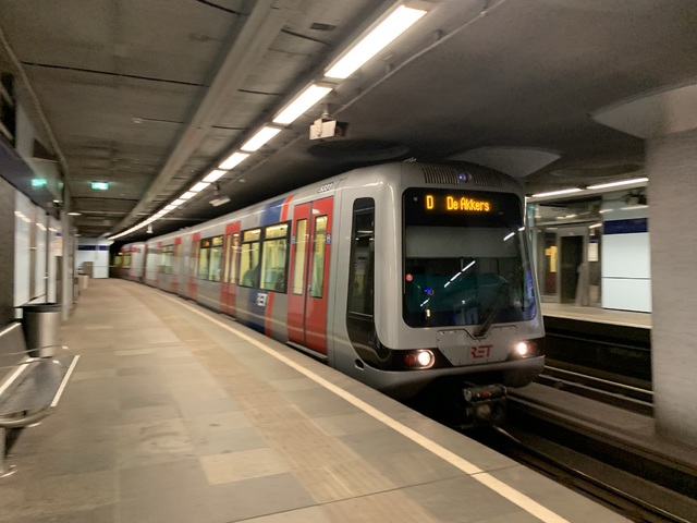 Foto van RET MG2/1 5331 Metro door Stadsbus