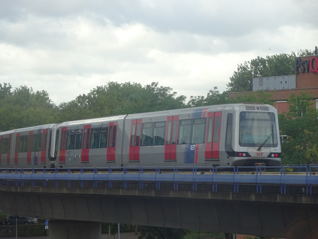Foto van RET MG2/1 5324 Metro door Rotterdamseovspotter