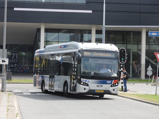 Foto van RET VDL Citea SLE-120 Hybrid 1205 Standaardbus door stefan188