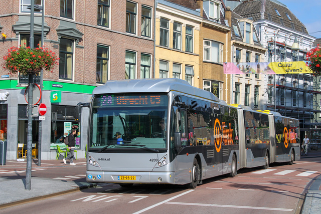 Foto van QBZ Van Hool AGG300 4209 Dubbelgelede bus door busspotteramf