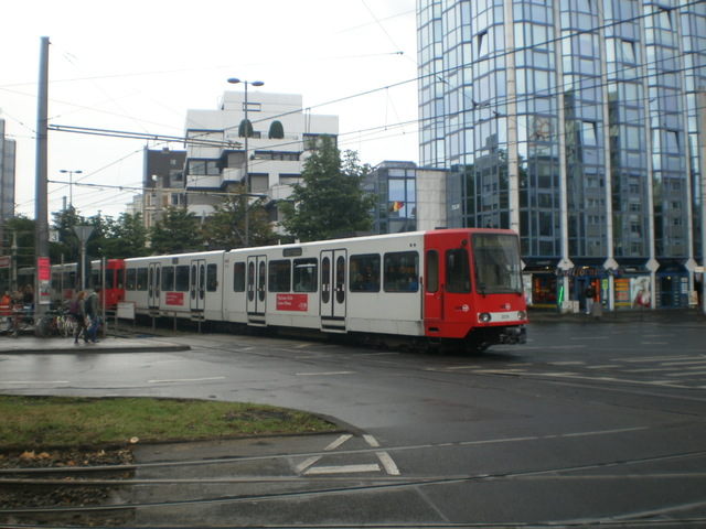 Foto van KVB Stadtbahnwagen B 2331 Tram door Perzik