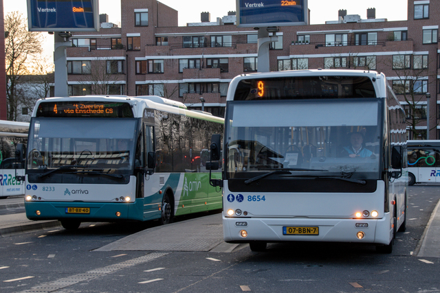 Foto van ARR VDL Ambassador ALE-120 8233 Standaardbus door Treinen-inTwente