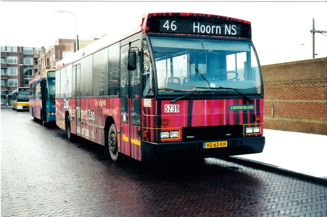 Foto van CXX Den Oudsten B88 5239 Standaardbus door wyke2207