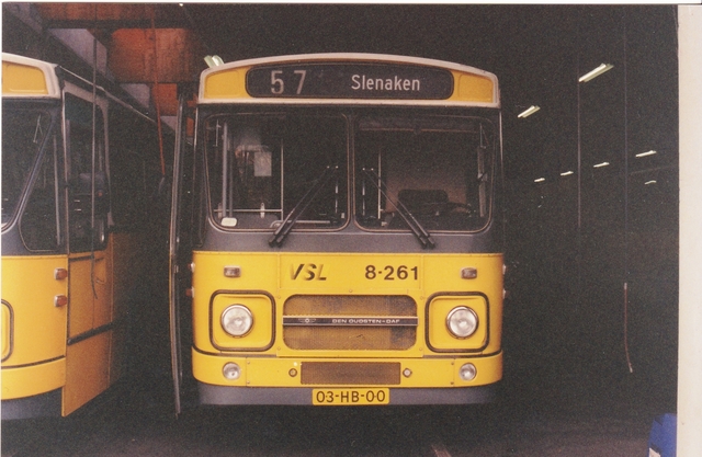 Foto van VSL DAF MB200 8261 Standaardbus door wyke2207
