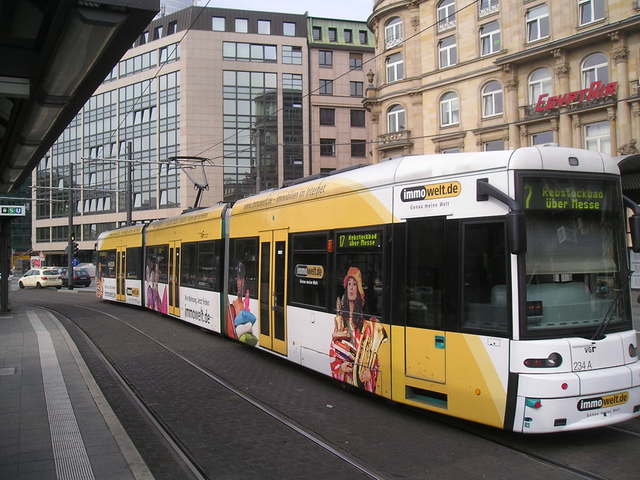 Foto van VGF VGF Baureihe S 234 Tram door Perzik