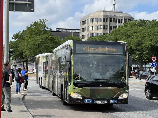 Foto van HH Mercedes-Benz CapaCity 4602 Gelede bus door Stadsbus