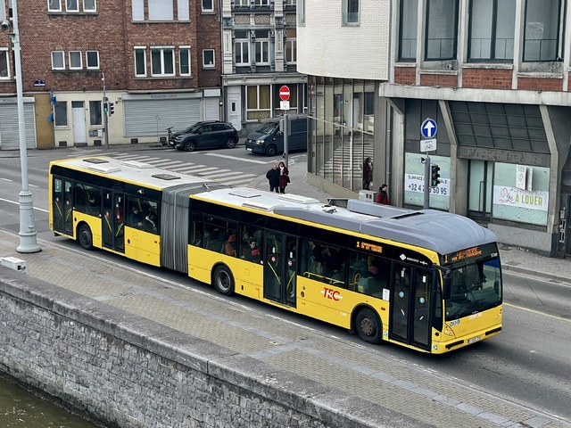 Foto van TEC Van Hool AG300 5769 Gelede bus door_gemaakt Gabriel2003