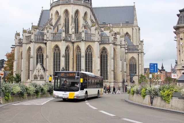 Foto van DeLijn MAN Lion's City 330835 Standaardbus door mauricehooikammer