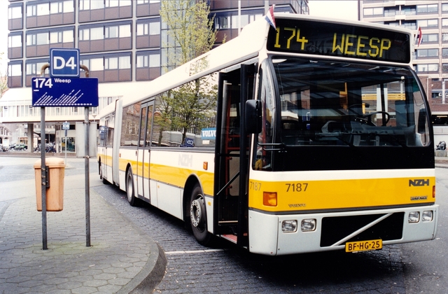 Foto van NZH Berkhof Duvedec G 7187 Gelede bus door wyke2207