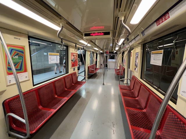 Foto van BKK Metropolis 572 Metro door_gemaakt Stadsbus