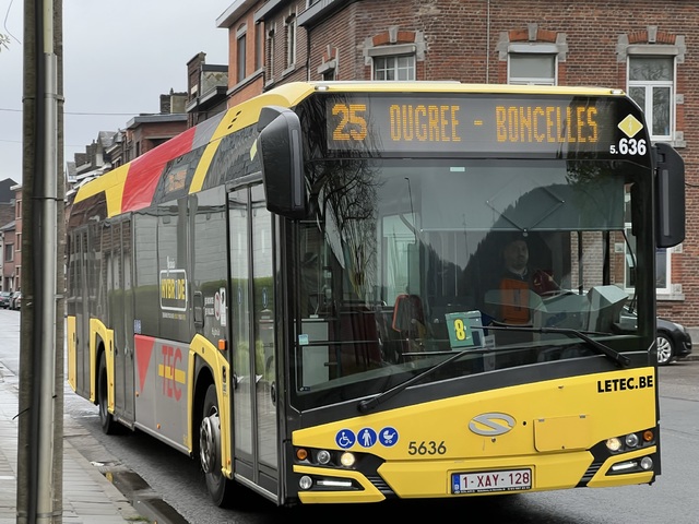 Foto van TEC Solaris Urbino 12 Hybrid 5636 Standaardbus door Stadsbus