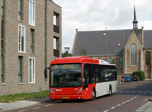 Foto van ARR Van Hool A300 Hybrid 4884 Standaardbus door Sanderlubbers