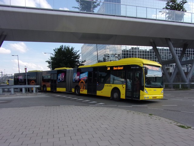 Foto van QBZ Van Hool AGG300 4204 Dubbelgelede bus door Lijn45