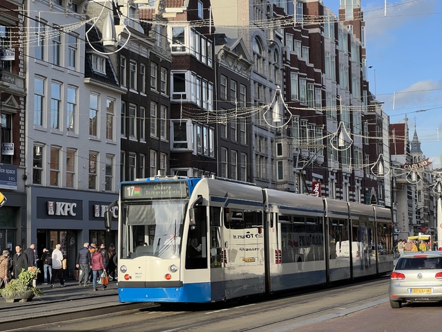 Foto van GVB Siemens Combino 2027 Tram door_gemaakt Stadsbus