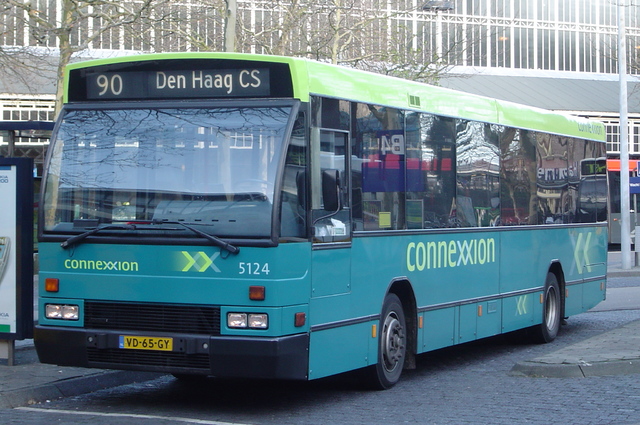 Foto van CXX Den Oudsten B88 5124 Standaardbus door wyke2207