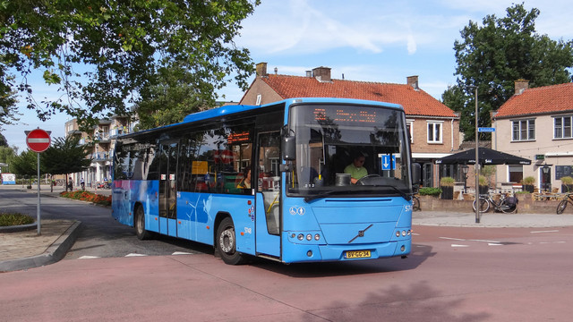 Foto van OVinIJ Volvo 8700 RLE 5748 Standaardbus door OVdoorNederland