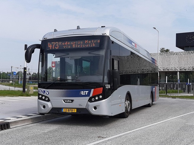 Foto van RET VDL Citea SLE-120 Hybrid 1258 Standaardbus door WimRET2023
