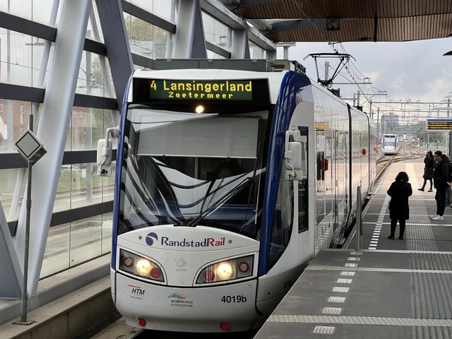 Foto van HTM RegioCitadis 4019 Tram door Stadsbus