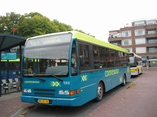 Foto van CXX Berkhof 2000NL 1068 Standaardbus door wyke2207
