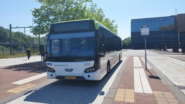 Foto van CXX VDL Citea LLE-120 3225 Standaardbus door EenBusspotter