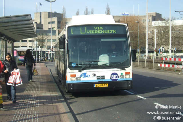 Foto van GVU Van Hool AG300 LPG 4582 Gelede bus door Busentrein