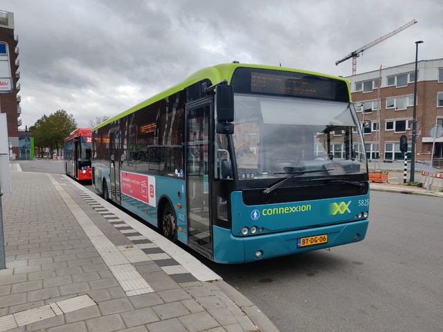 Foto van CXX VDL Ambassador ALE-120 5825 Standaardbus door EenBusspotter