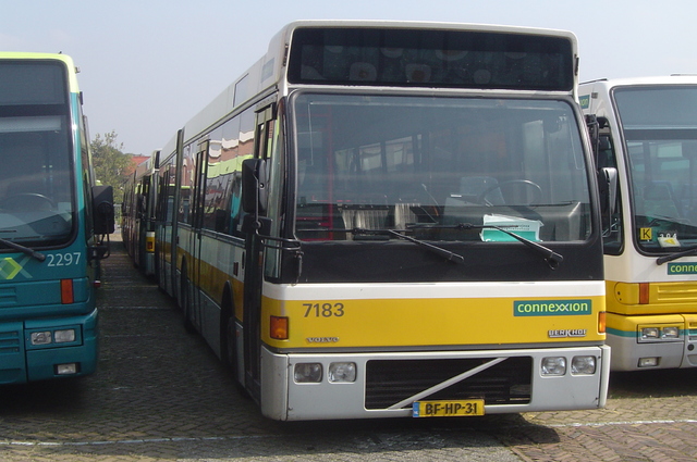 Foto van CXX Berkhof Duvedec G 7183 Gelede bus door_gemaakt wyke2207