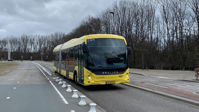 Foto van QBZ Heuliez GX437 ELEC 4807 Gelede bus door_gemaakt Stadsbus