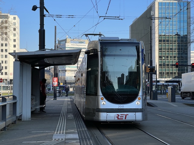 Foto van RET Citadis 2041 Tram door Stadsbus