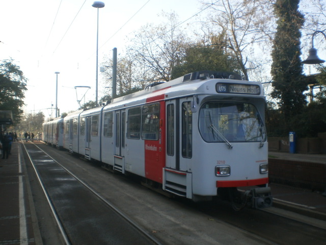 Foto van Rheinbahn GT8S 3210 Tram door Perzik