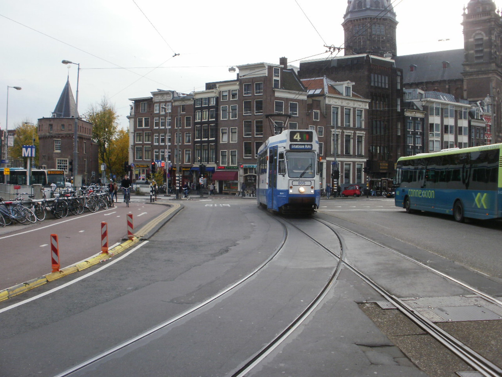 Foto van GVB 9- & 10G-tram 805