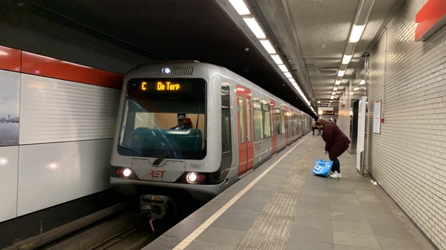 Foto van RET MG2/1 5302 Metro door Stadsbus