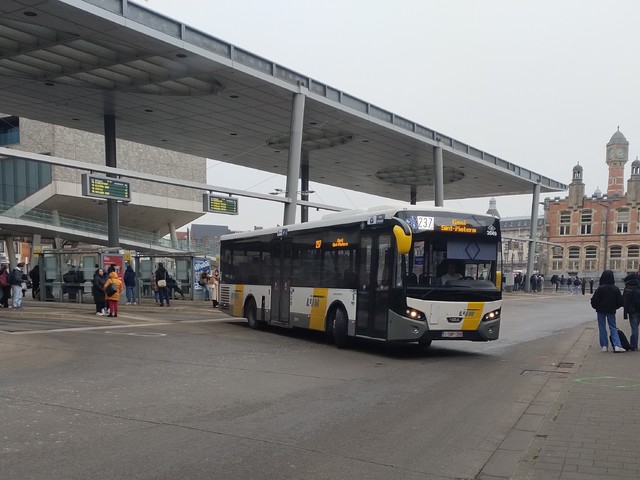 Foto van DeLijn VDL Citea SLE-120 2049 Standaardbus door LLBRK