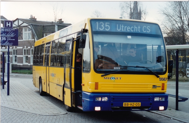 Foto van MN Den Oudsten B91 5587 Standaardbus door wyke2207