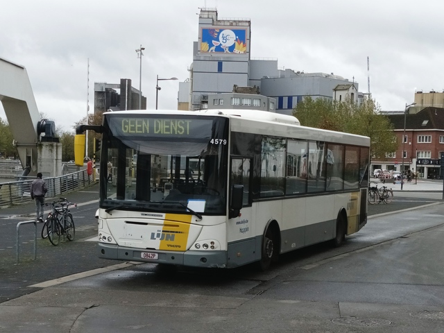 Foto van DeLijn Jonckheere Transit 2000 4579 Standaardbus door LLBRK