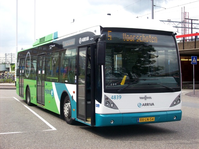 Foto van ARR Van Hool A300 Hybrid 4839 Standaardbus door wyke2207