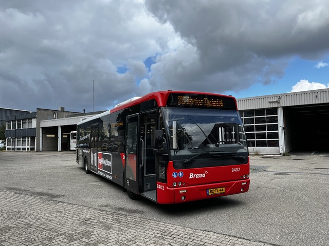 Foto van ARR VDL Ambassador ALE-120 8402 Standaardbus door JensW