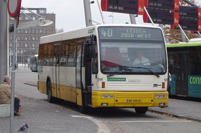 Foto van CXX Den Oudsten B89 1298 Standaardbus door wyke2207