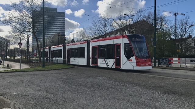Foto van HTM Avenio 5013 Tram door Rotterdamseovspotter