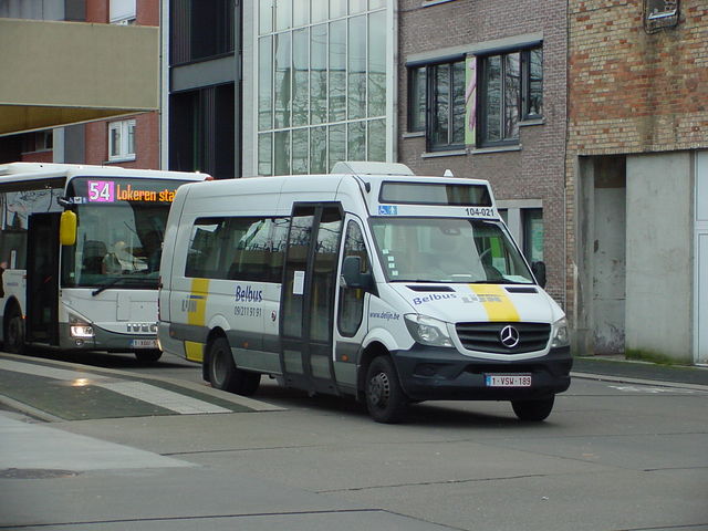 Foto van DeLijn Automet Sprinter 104021 Midibus door LLBRK