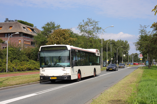 Foto van HTM Berkhof Diplomat 325 Standaardbus door rogier