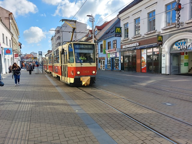 Foto van DPB Tatra T6A5 7929 Tram door Jossevb