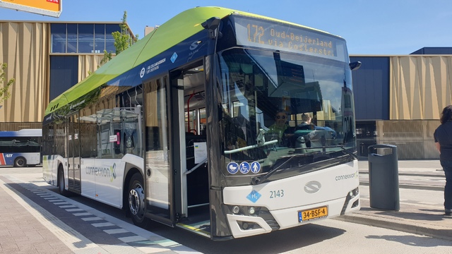 Foto van CXX Solaris Urbino 12 hydrogen 2143 Standaardbus door OVfotoNL