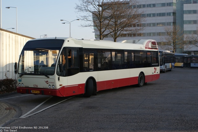 Foto van HER Berkhof Jonckheer 1724 Standaardbus door tsov
