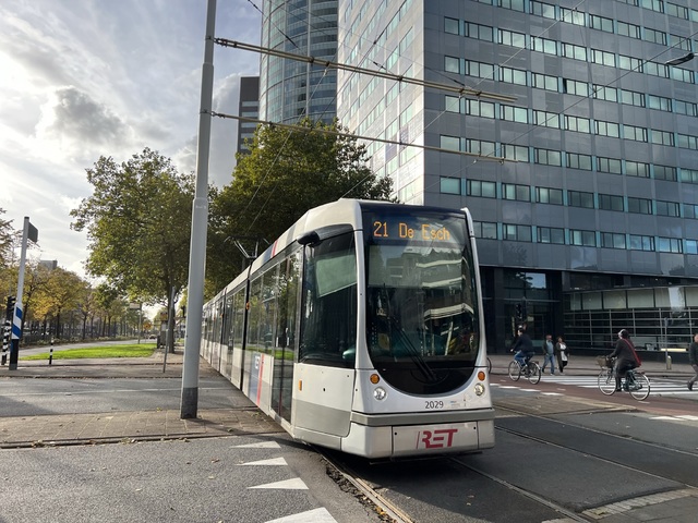 Foto van RET Rotterdamse Citadis 2029 Tram door Stadsbus