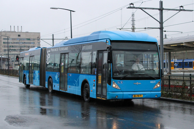 Foto van OVinIJ Van Hool AG300 4631 Gelede bus door Bussenentreinenrondzwolle
