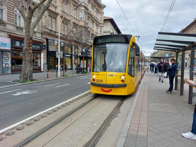 Foto van BKK Siemens Combino (2-richting) 2035 Tram door_gemaakt Jossevb