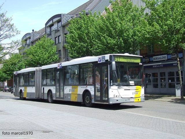 Foto van DeLijn Jonckheere Transit 2000 G 3995 Gelede bus door Marcel1970