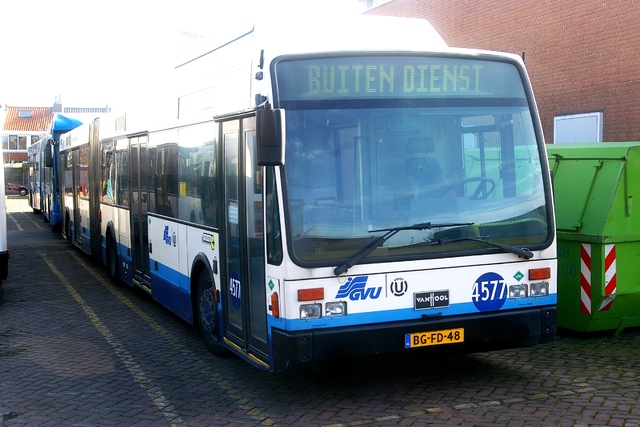 Foto van GVU Van Hool AG300 LPG 4577 Gelede bus door wyke2207